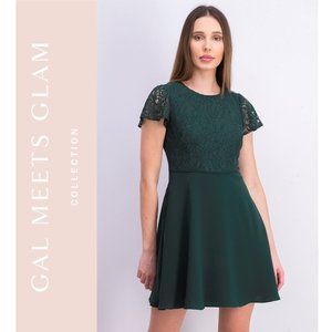 🆕️ NEW Gal Meets Glam Collection Petite Lace Datails Fit & Flare Dress Green 6